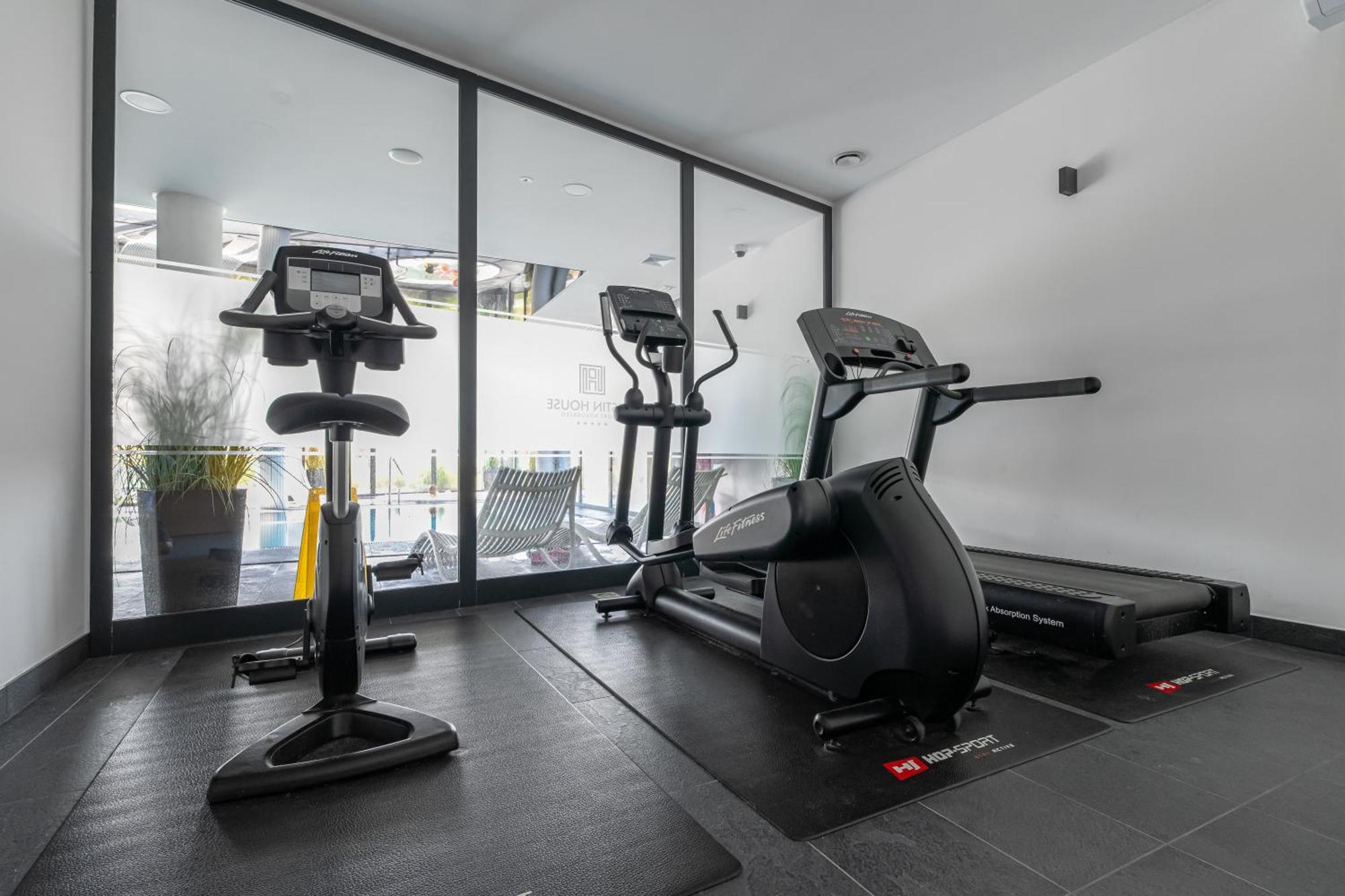 Westin House Apartament